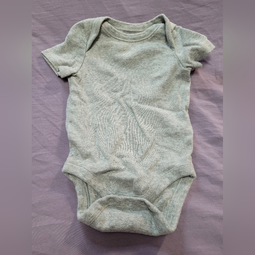 Assorted Baby Onesies Bundle (GAP And Rococo) - Picture 13 of 15